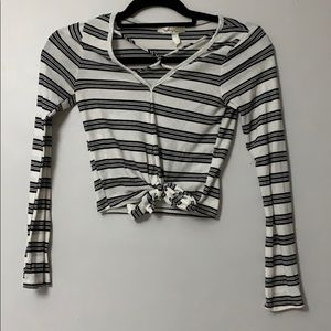 long sleeve crop top